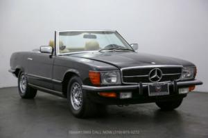 1983 Mercedes-Benz 200-Series Photo