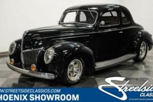 1939 Ford Deluxe 5 Window Coupe Photo