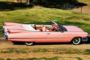 Cadillac. 1959 Pink Series 62 Convertible Photo