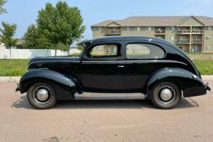 1938 Ford Deluxe Photo
