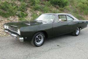 1968 Plymouth Road Runner Photo