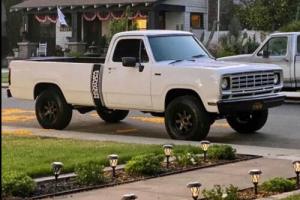 1975 Dodge Power Wagon W100