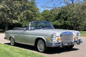 1970 Mercedes Benz 200-Series Low Grille