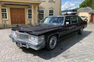 1977 Cadillac Fleetwood Formal Limousine With Glass Division Celebrity Owned Photo