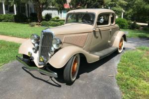 1934 Ford Model 40 Photo