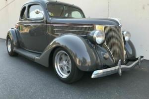 1936 Ford Coupe Photo