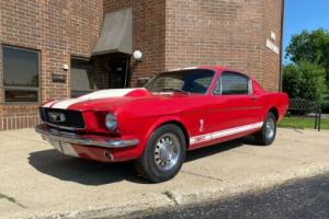 1966 Ford Mustang Fastback - 4spd