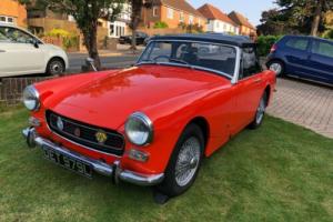 MG Midget 1973 chrome bumper round wheel arch