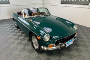 1971 MG MGB 1971 MGB. 4-SPEED, WIRES. EXCELLENT COSMETIC RESTORATION. Photo