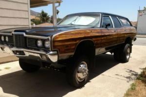 1972 Ford Country Squire Photo