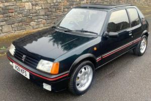 Peugeot 205 gti 1.9 Sorrento green  limited edition Photo