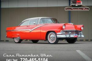 1956 Ford Fairlane Victoria 302 V8 - Overdrive Automatic - A/C - Powe