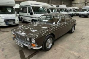 Daimler Sovereign 2.8 auto only 37,000 miles 1 family owner from new Photo