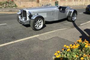 Ng tc v8 roadster