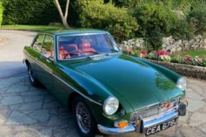 MGB GT / 1970 / 1.8 Coupe / Green / Red interior / Chrome Wire Wheels Photo