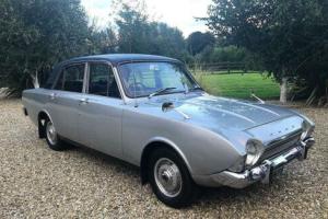 FORD CORSAIR 2000E - V4 MANUAL - LOW MILEAGE AND OWNERS - SUPERB CLASSIC - PX Photo
