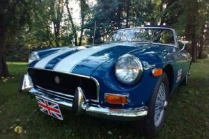 1971 MG MGB 1971 MGB. 4-SPEED, WIRES. EXCELLENT COSMETIC RESTORATION. Photo