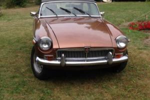 CERTIFIED 1976 MGB with chrome bumper conversion Photo