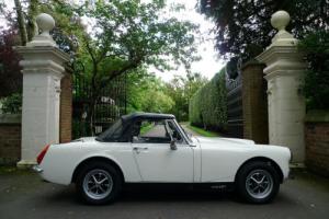 MG MIDGET RWA 1971 - WHITE - RELIABLE HONEST CAR - IN DAILY USE - BARGAIN !!! Photo