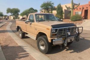1984 Ford F-350 Photo