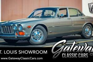 1972 Jaguar XJ6 Photo