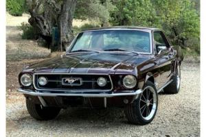 Ford Mustang 1968 coupe 289 V8 5 speed manual RestoMod