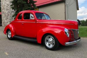 1940 Ford Deluxe Coupe Deluxe Coupe Photo