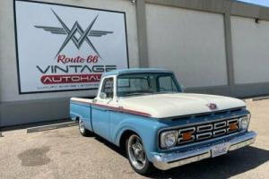 1964 Ford F-100 Photo