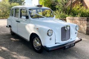 LTI London Fairway Taxi, Wedding Car