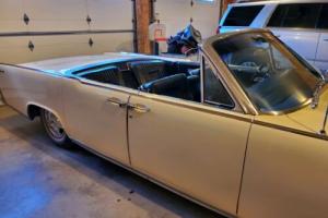 1964 Lincoln Continental leather