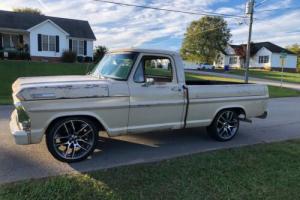 1967 Ford F100 Photo