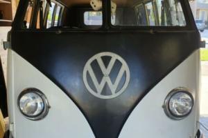 Volkswagen kombi transporter Photo