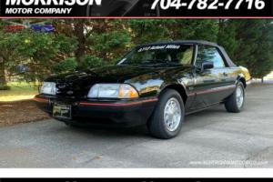 1988 Ford Mustang Photo