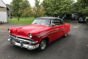 1954 Ford Sunliner Photo