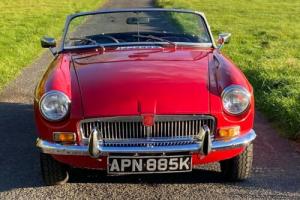 MGB Roadster 1971 Tartan Red Fully restored 2017 Chrome Wire Wheels Stunning