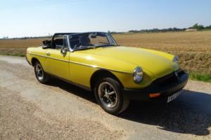 MGB ROADSTER - 1978/S REG - VERY USEABLE CLASSIC THATS PRICED TO SELL !! Photo