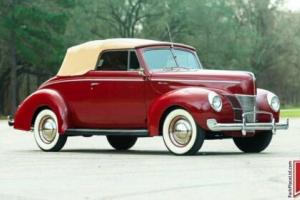 1940 Ford Deluxe Convertible Photo