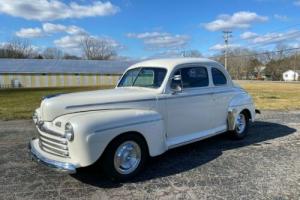 1946 Ford Coupe Super Deluxe Photo