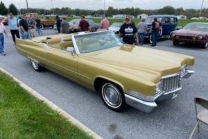 1970 Cadillac DeVille Leather seating