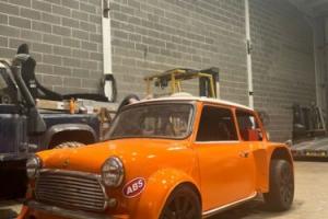 classic mini with twin r1 emgins fitted Photo