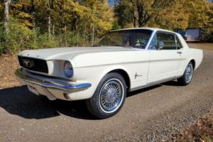 1966 Ford Mustang Pony Deluxe