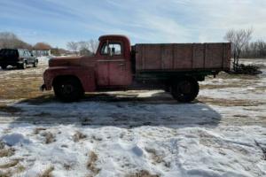 1952 International Harvester L130 GRAIN TRUCK UNRESERVED!!! Photo