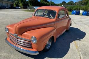 1947 Ford Super Deluxe Photo