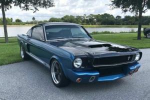 1965 Ford Mustang GT350 Photo