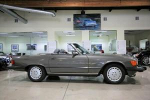 1989 Mercedes-Benz 500-Series 2dr Coupe 560SL Roadster Photo