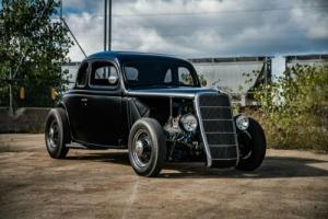 1935 Ford Business Coupe Photo