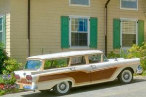 1958 Ford Country Squire Woody Wagon w/ Police Interceptor for Sale