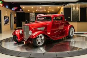 1932 Ford 3-Window Coupe Street Rod Photo