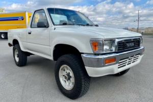 1989 Toyota Pickup DLX DLX