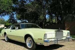 1974 Lincoln Continental Photo